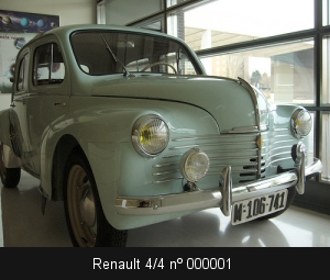 Renault 4/4 nº 000001