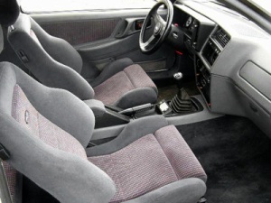 Interior del Ford Sierra RS Cosworth